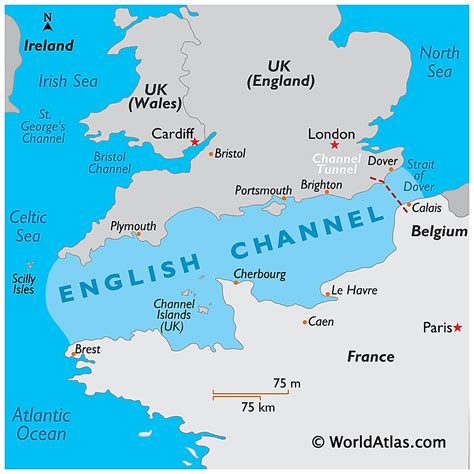 where is english channel located.